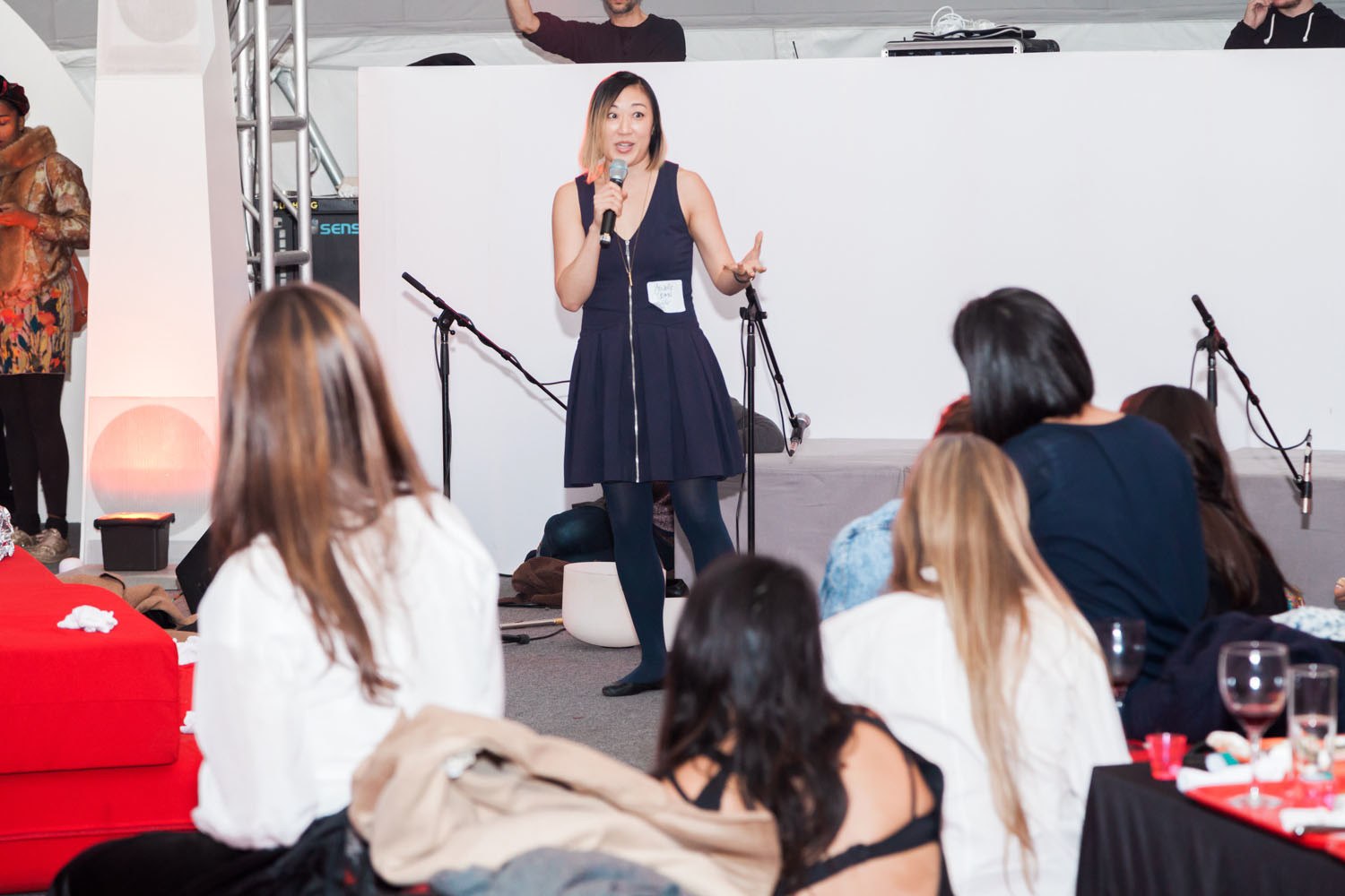 Highlights from Bread and Roses A DinnerSymposium on Women and the Arts Highlights from Bread